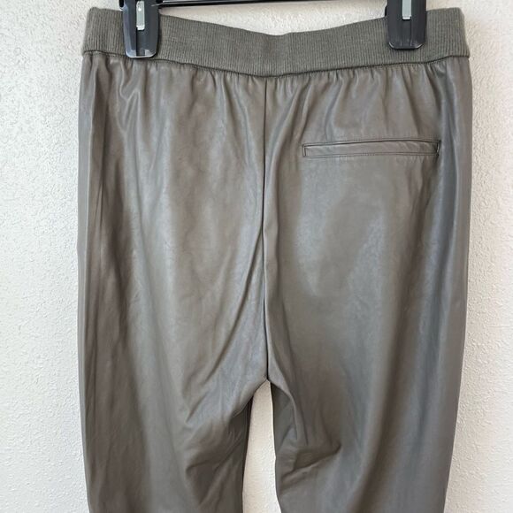 Forever 21 Faux Leather Pants Size L EUC - Picture 5 of 6